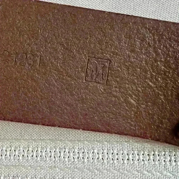 Fossil Leather belt with crisscross stitching women’s medium - Picture 11 of 11